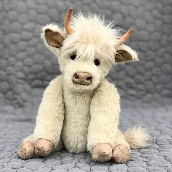 Charming Highland Cow with Floral Accents - Perfect Home Decor & Gift Idea