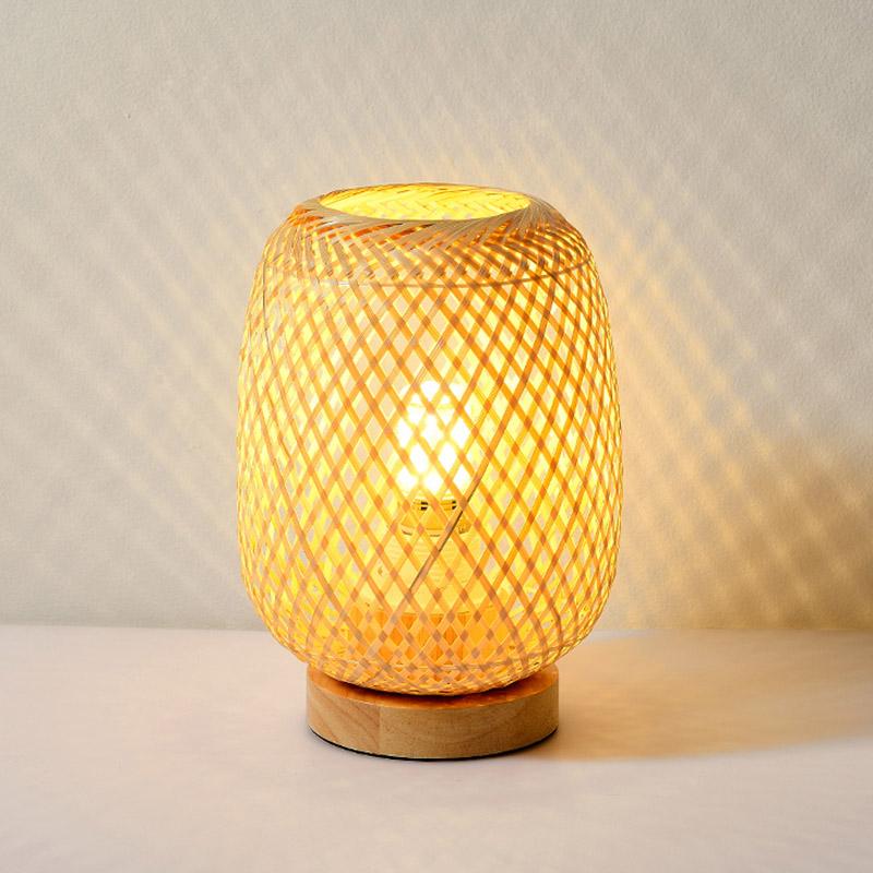 Japanese Rattan Table Lamp - Natural Ambient Lighting for Home Decor - Elegant Charm & Warmth