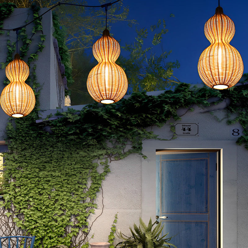 Stylish Woven Rattan Gourd Hanging Lamp - Outdoor Pendant Light for Patio & Garden Decor