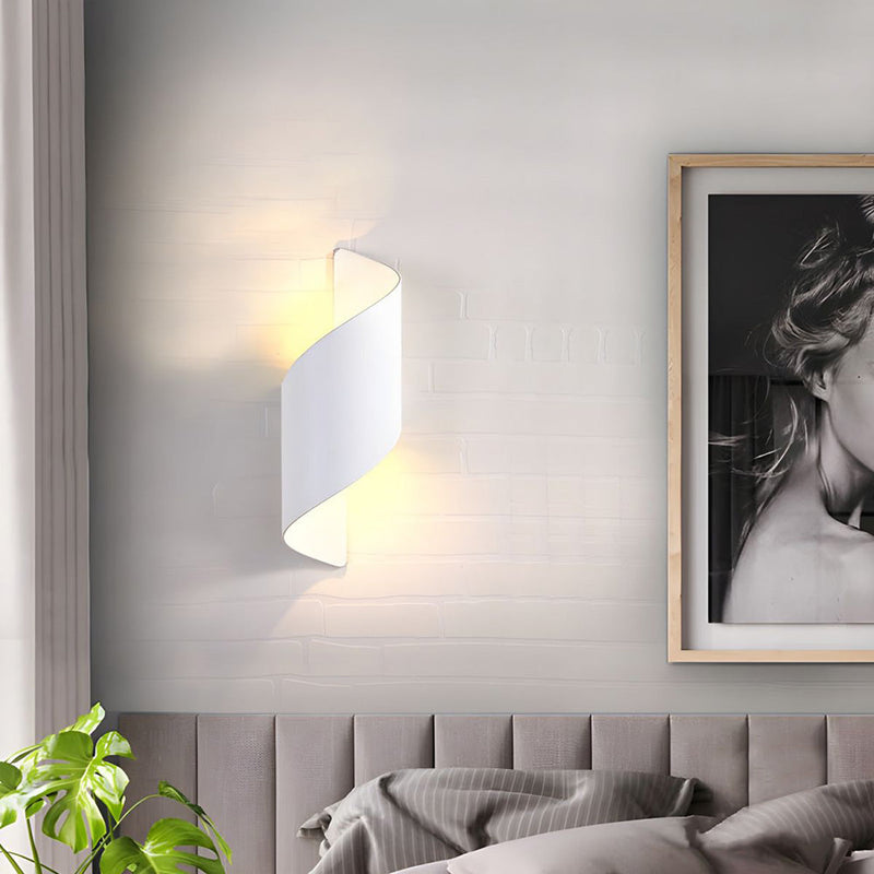 Minimalist Aluminum LED Wall Light - Modern Design for Home & Outdoor Use