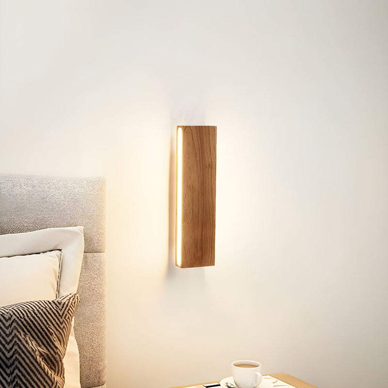 Rotatable Wood LED Wall Light - Stylish & Modern Design for Home Decor