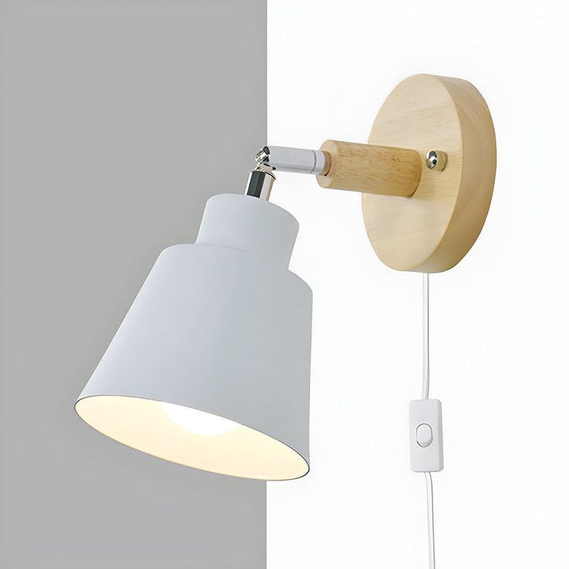 Stylish Wall Light with Wood Accent - Perfect for Bedroom Decor