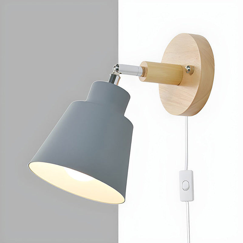 Stylish Wall Light with Wood Accent - Perfect for Bedroom Decor