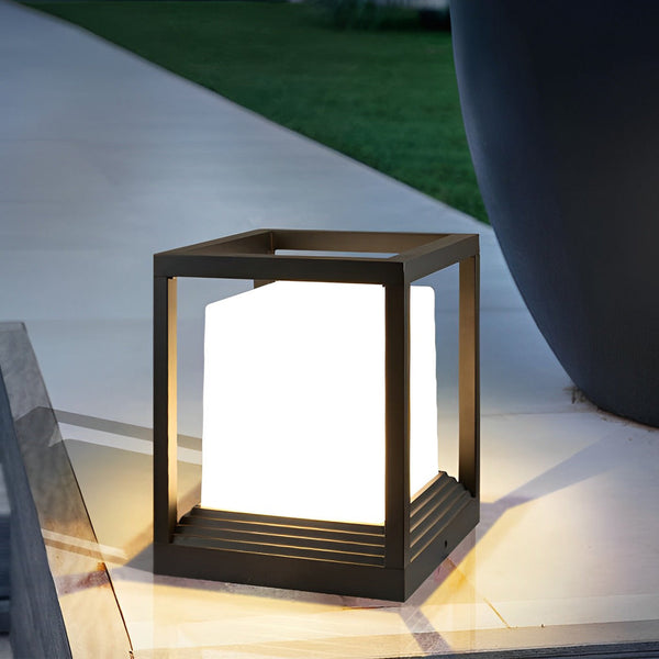 Modern Minimalist Square Waterproof LED Solar Fence Post Lights - Black Design for Outdoor Illumination