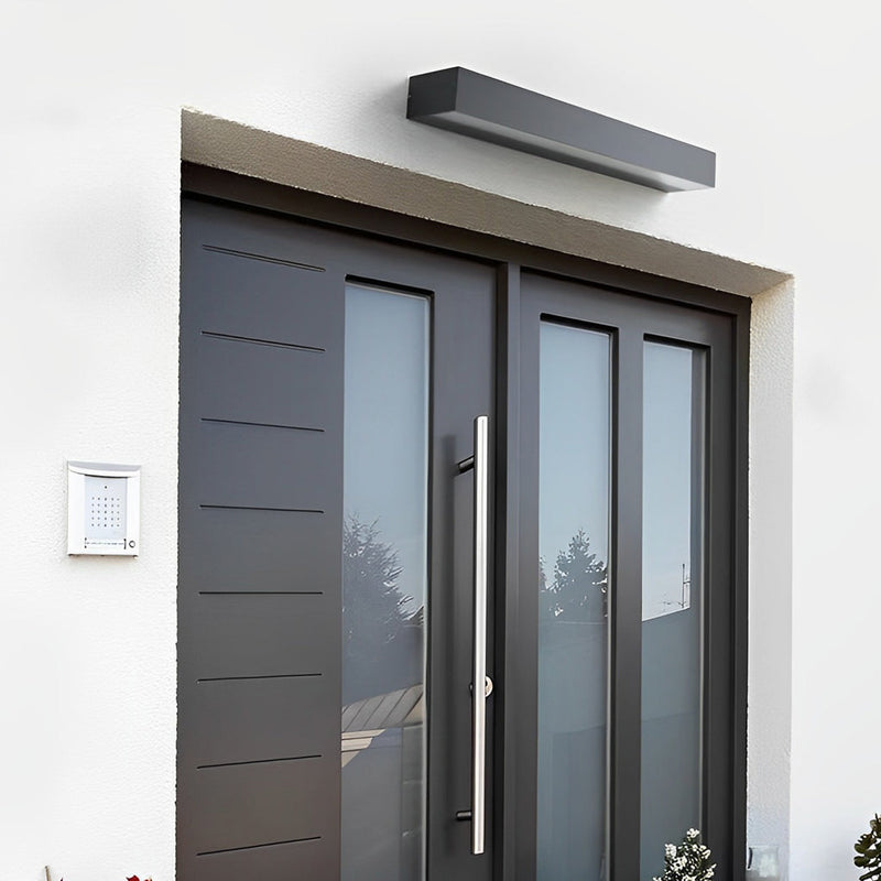 Modern Minimalist Waterproof Black LED Outdoor Wall Washer Light - Sleek Strip Design for Stylish Illumination