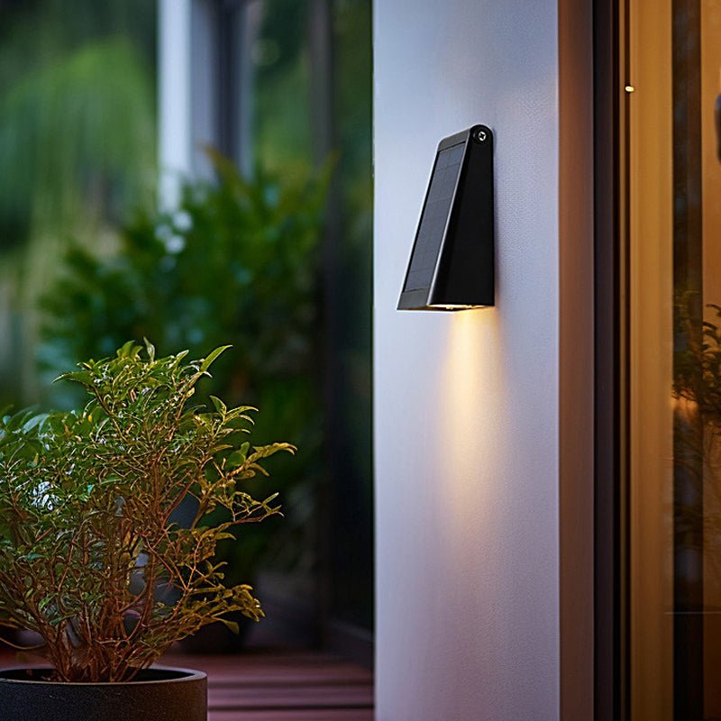 90° Adjustable Smart LED Waterproof Black Modern Solar Wall Lights - Energy-Efficient Outdoor Lighting