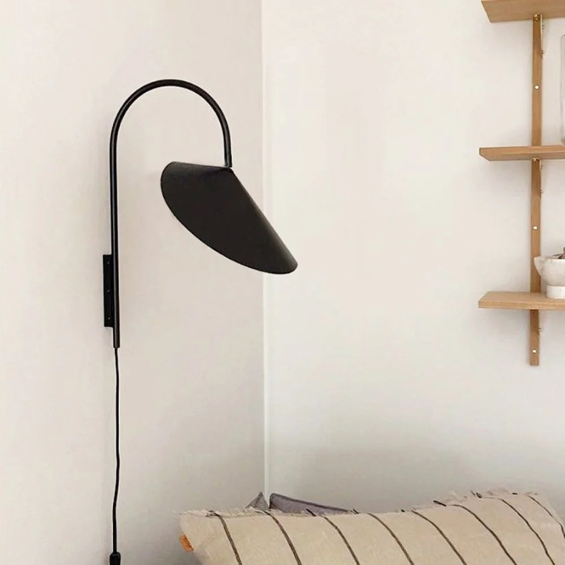Modern Iron Petal Wall Light - Elegant Decorative Lamp for Home Interior