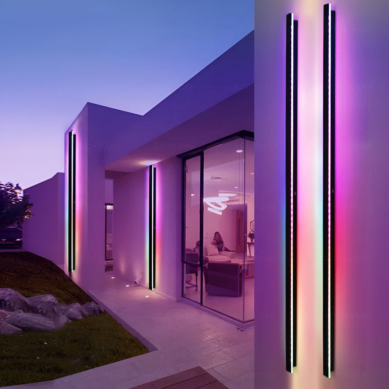 Black Outdoor LED Linear Wall Lights - Long-Lasting Energy-Efficient Lighting for Patios & Gardens