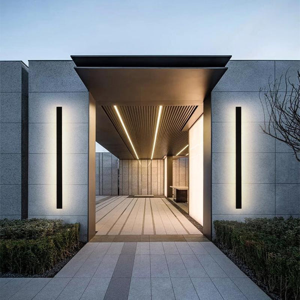 Black Outdoor LED Linear Wall Lights - Long-Lasting Energy-Efficient Lighting for Patios & Gardens