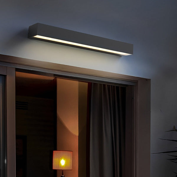 Modern Minimalist Waterproof Black LED Outdoor Wall Washer Light - Sleek Strip Design for Stylish Illumination