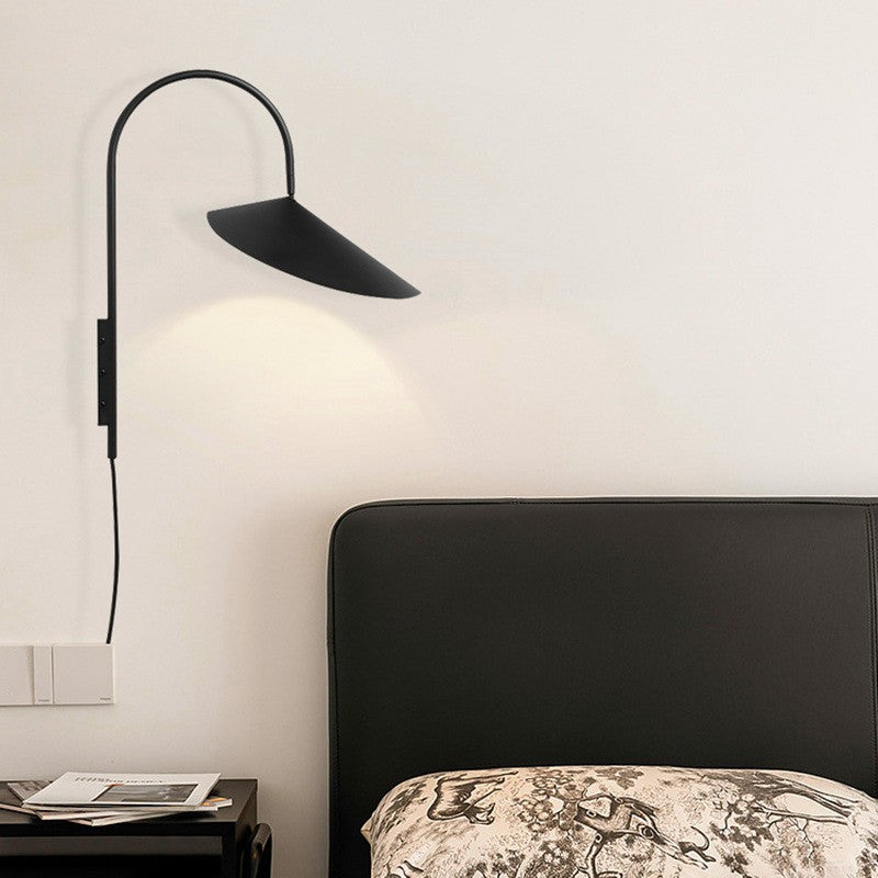 Modern Iron Petal Wall Light - Elegant Decorative Lamp for Home Interior
