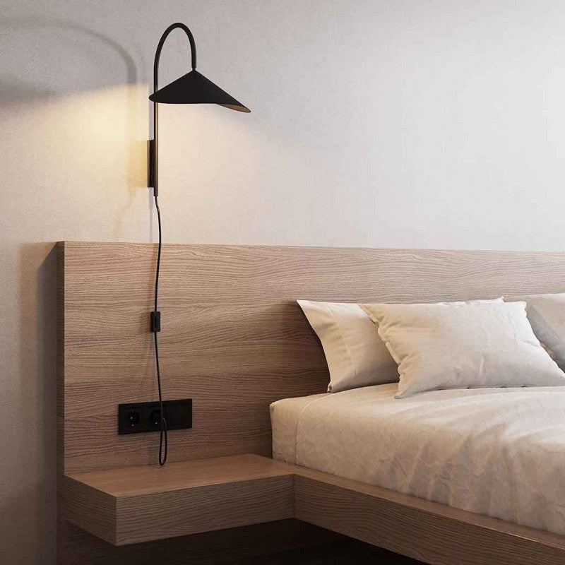 Modern Iron Petal Wall Light - Elegant Decorative Lamp for Home Interior