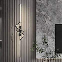 Sleek Minimalist Black Aluminum LED Wall Lamp - Long Wave Decorative Lighting for Modern Spaces