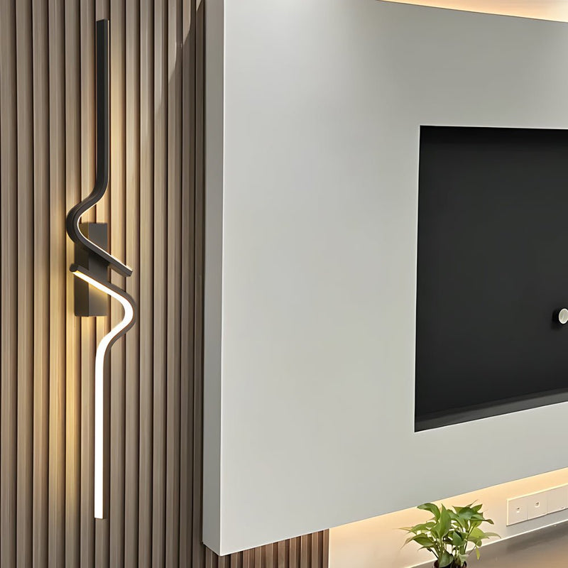 Sleek Minimalist Black Aluminum LED Wall Lamp - Long Wave Decorative Lighting for Modern Spaces