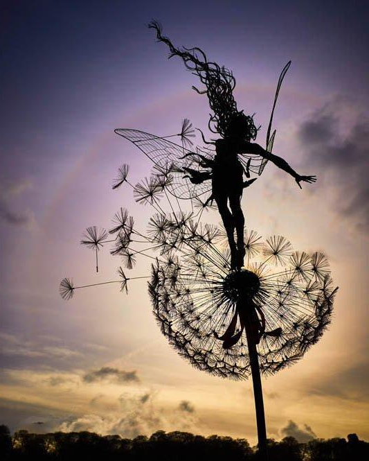 Enchanting Wonderland Garden Decoration - Playful Dancing Spirits for Whimsical Outdoor Charm