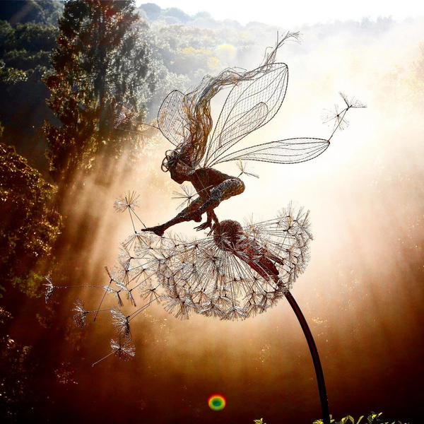 Enchanting Wonderland Garden Decoration - Playful Dancing Spirits for Whimsical Outdoor Charm